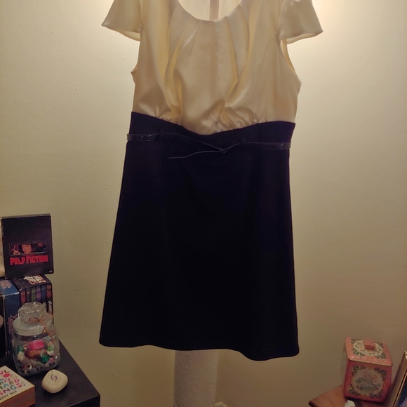 Black & White Dress - Picture 2 of 5